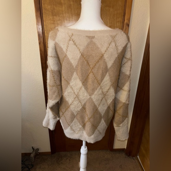 Maurices Tan and Cream Argyle Sweater - Picture 4 of 7